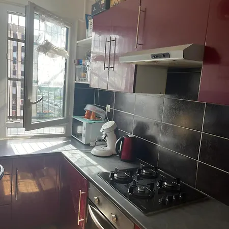 Apartamento Familial à De 81 M², Proche Commodités *