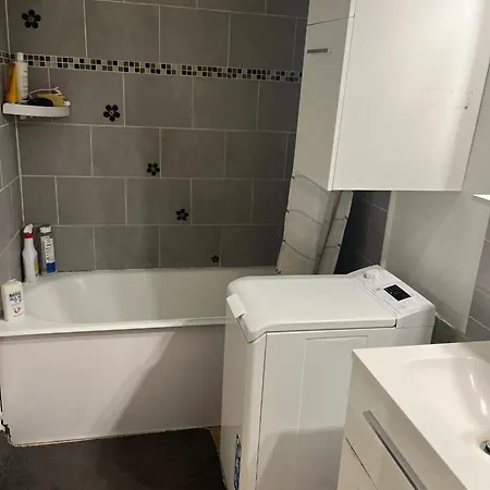Familial A De 81 M², Proche Commodites Apartmán Sarcelles
